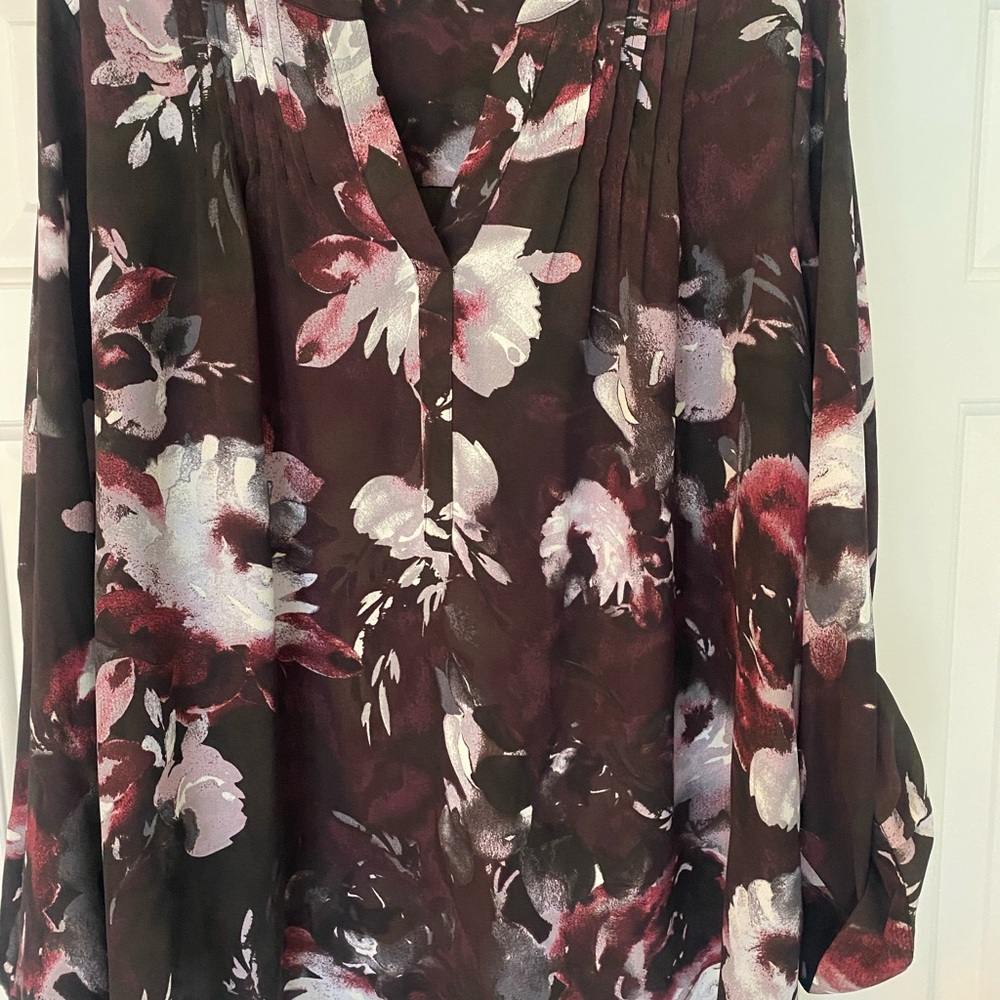 Simply Vera Vera Wang Floral Blouse - Black and Purple